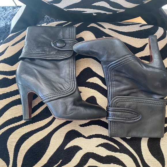 FRYE Women's Ava Button Bootie, Size 7 M, Black - Picture 3 of 15